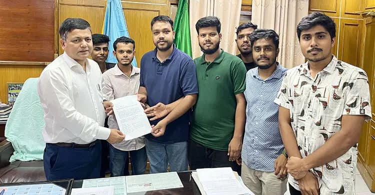 বেরোবি শিক্ষার্থীদের জন্য স্বাস্থ্য বীমা চালুর দাবি ছাত্রদলের